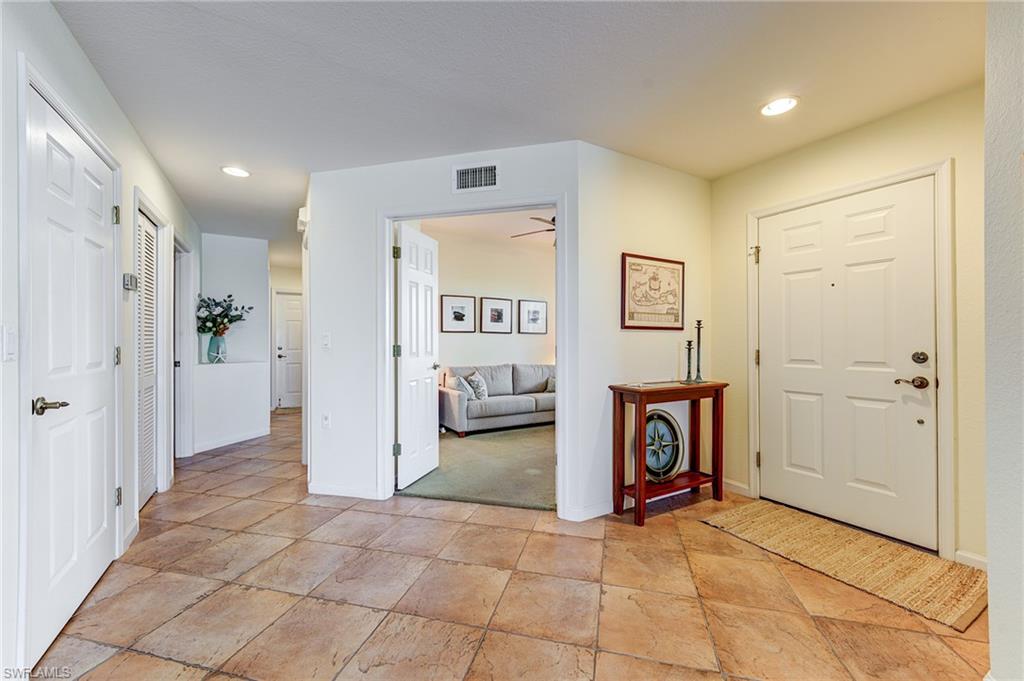 16550 Crownsbury Way 101 Property Photo 6