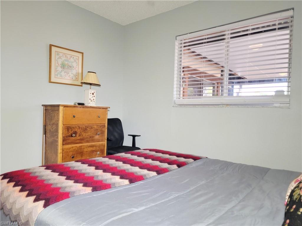 5670 Foxlake Dr Property Photo 22