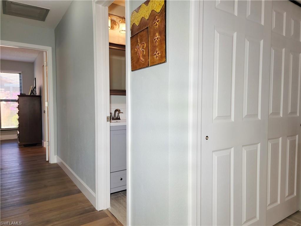 5670 Foxlake Dr Property Photo 23