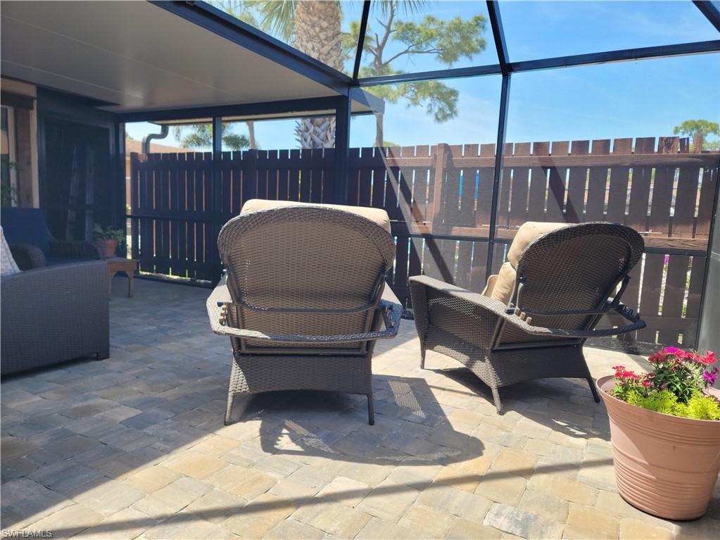 5670 Foxlake Dr Property Photo 34