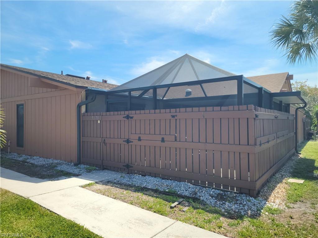 5670 Foxlake Dr Property Photo 40