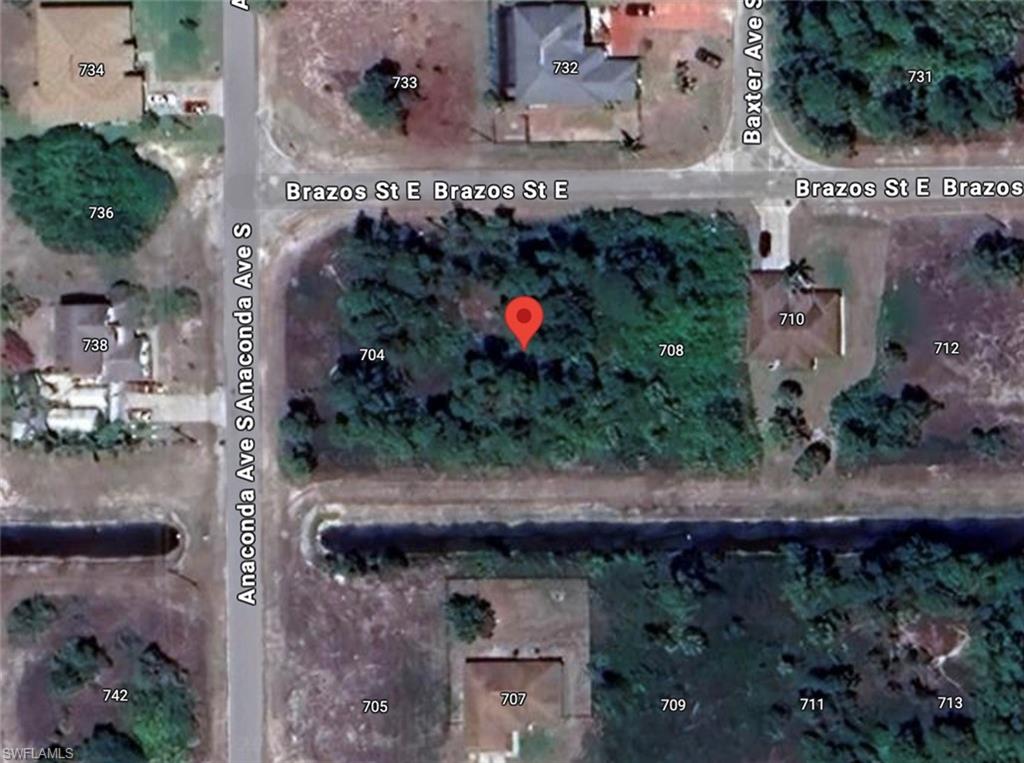 706 Brazos St E Property Photo 2