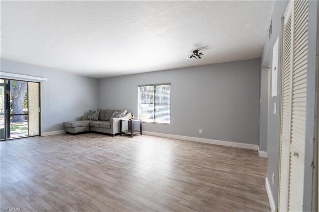 225030682 Property Photo 10