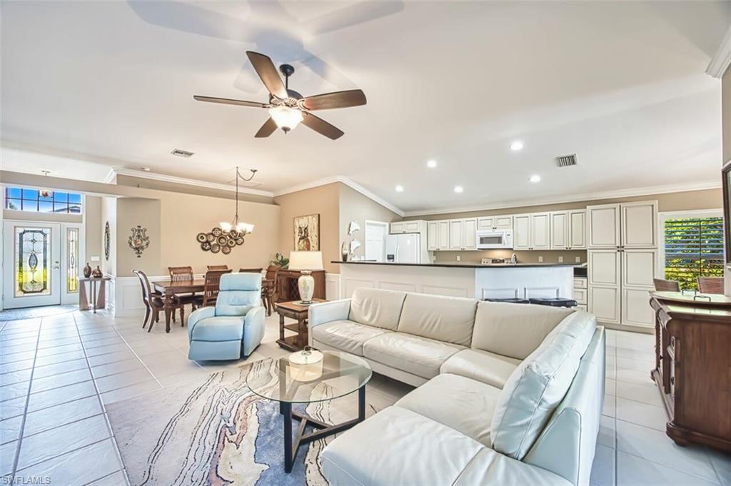 9078 Shadow Glen Way Property Photo 7