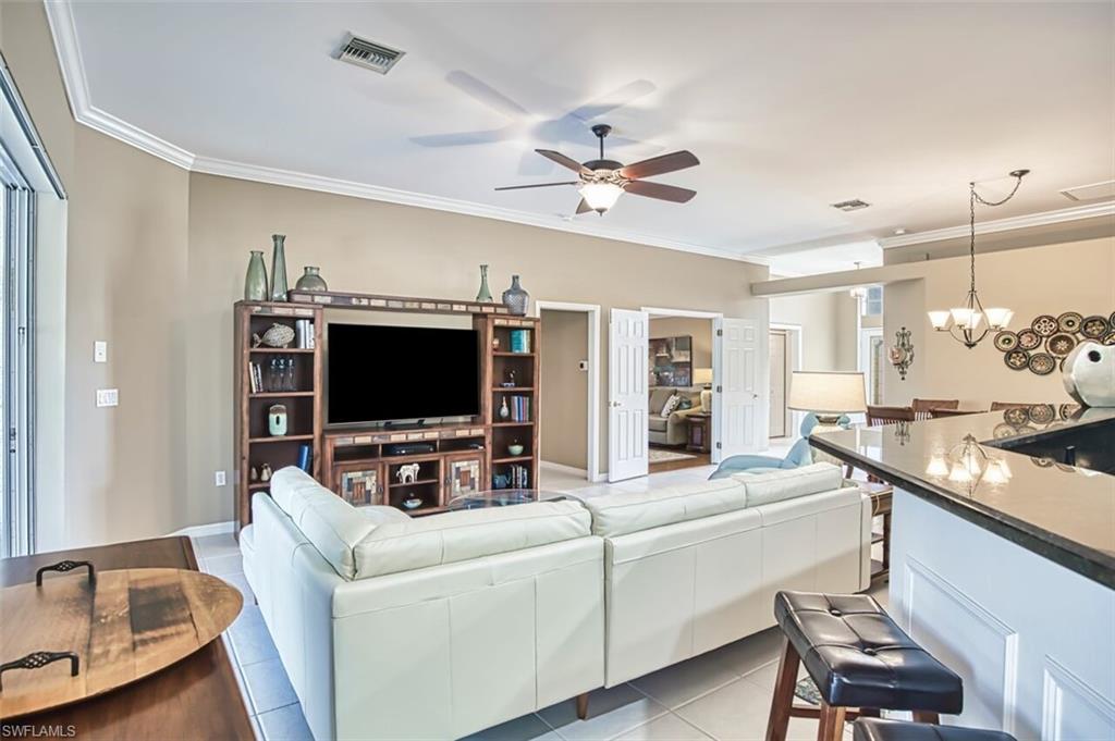 9078 Shadow Glen Way Property Photo 8