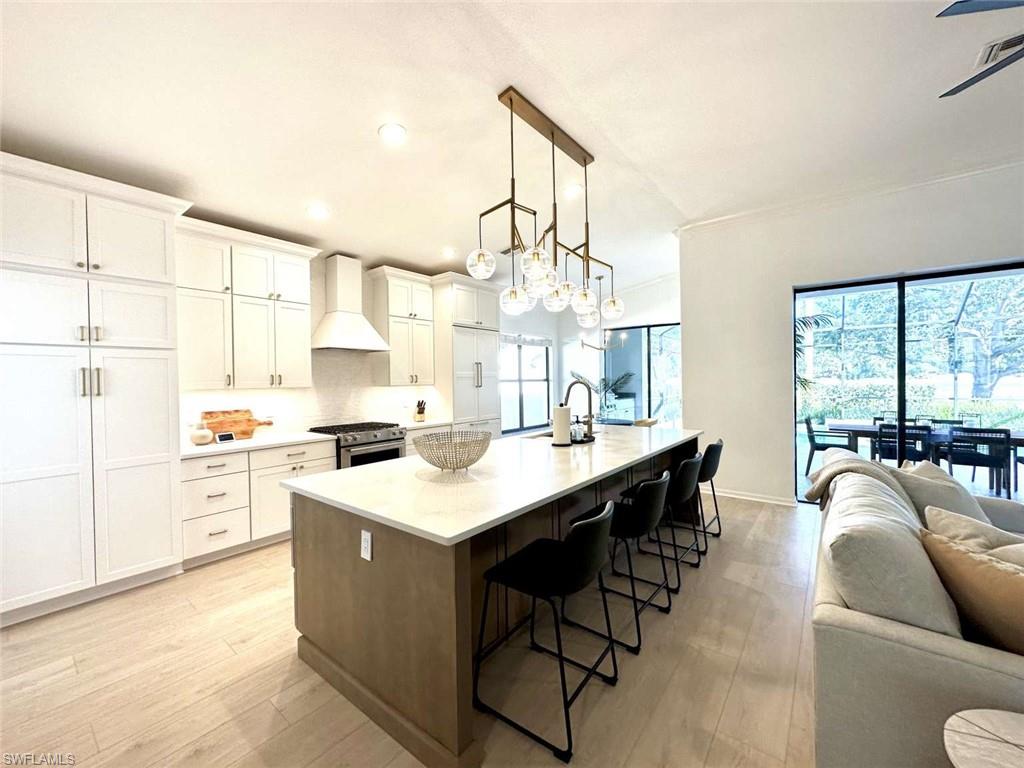 10001 Isola Way Property Photo
