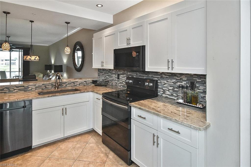 8099 Queen Palm Ln # 213 Property Photo