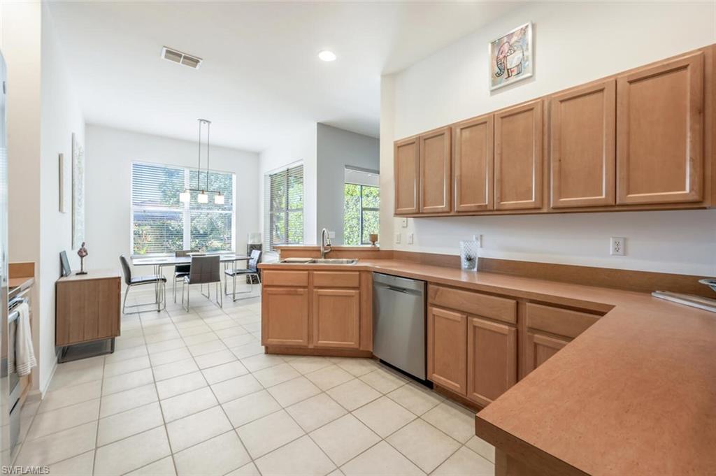 6703 Old Banyan Way Property Photo 9