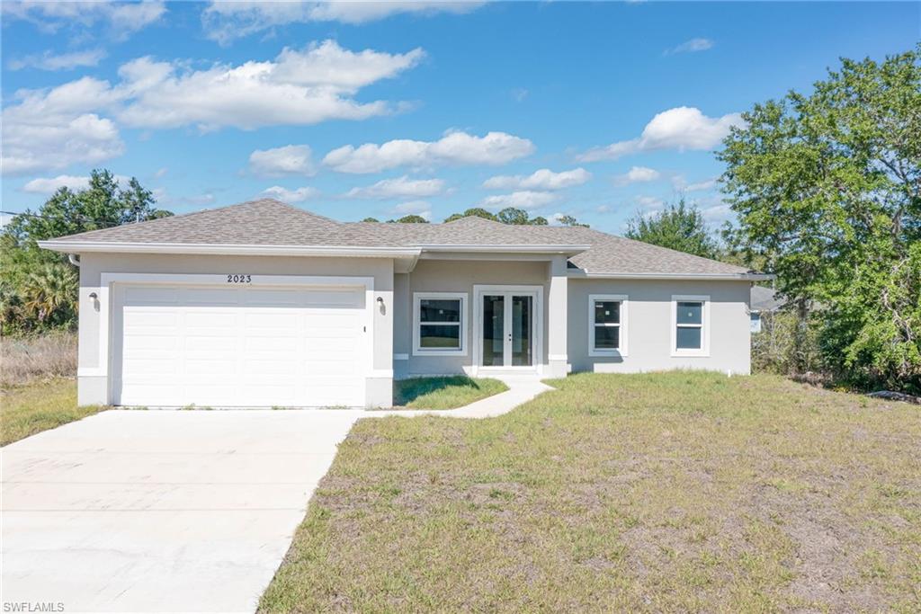 2023 Robert Ave Property Photo