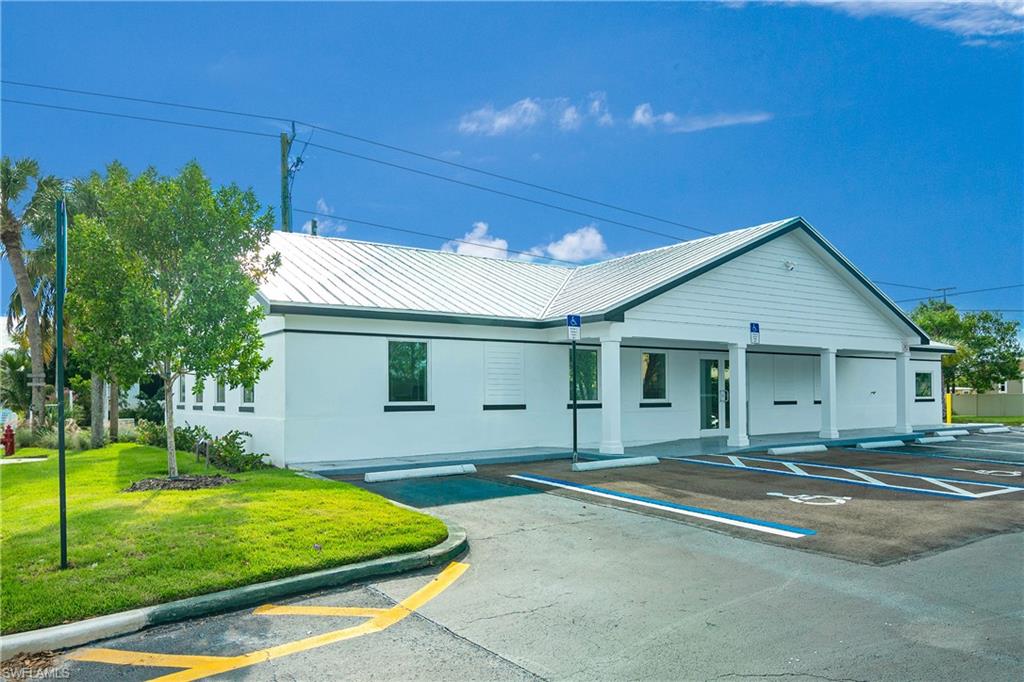 3010 Tamiami TRL E Property Photo 1