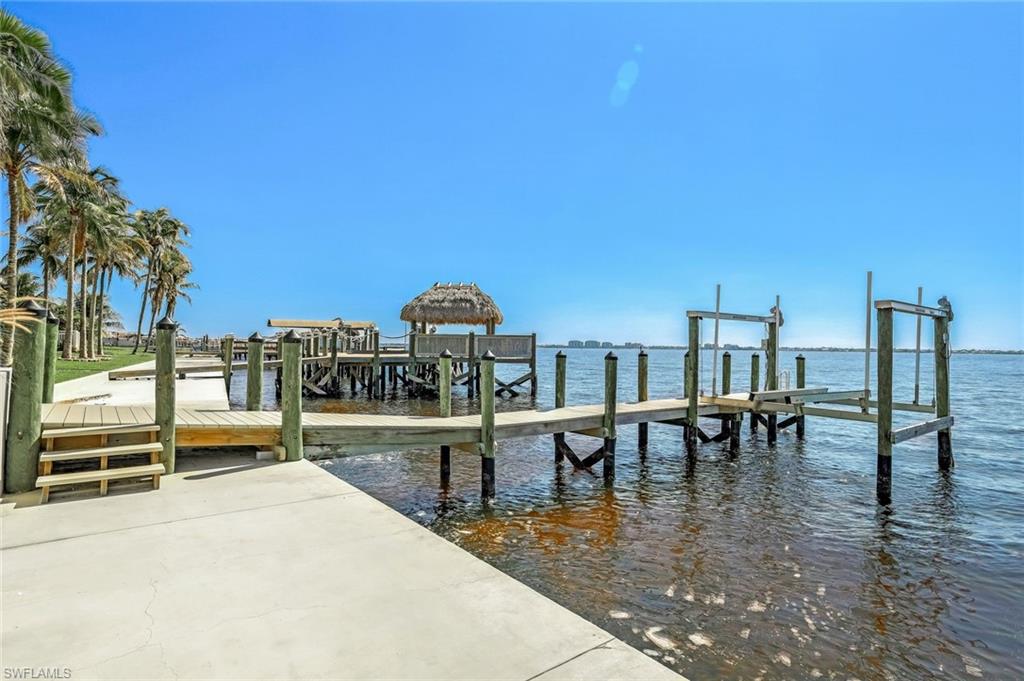 320 Bayshore Dr Property Photo 17