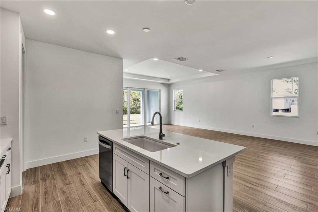 11390 Pointed Leaf Pl Property Photo 12