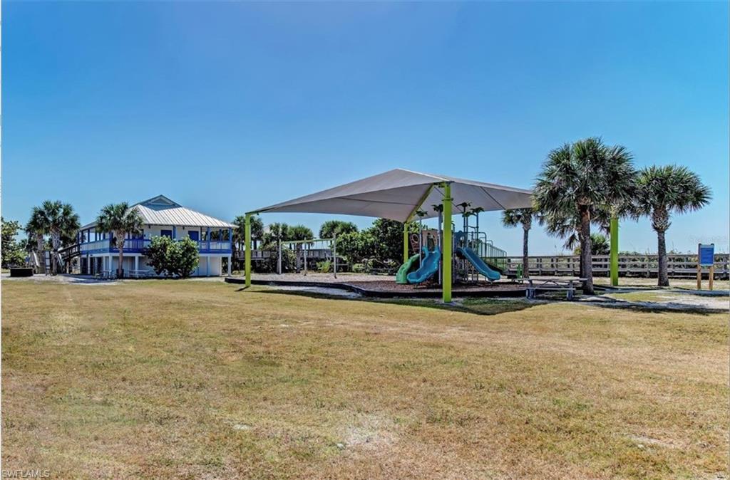 15649 Aqua Cir Property Photo 8