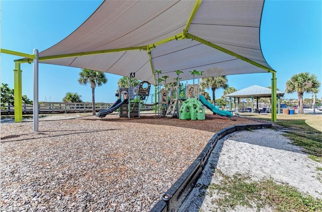 15649 Aqua Cir Property Photo 11