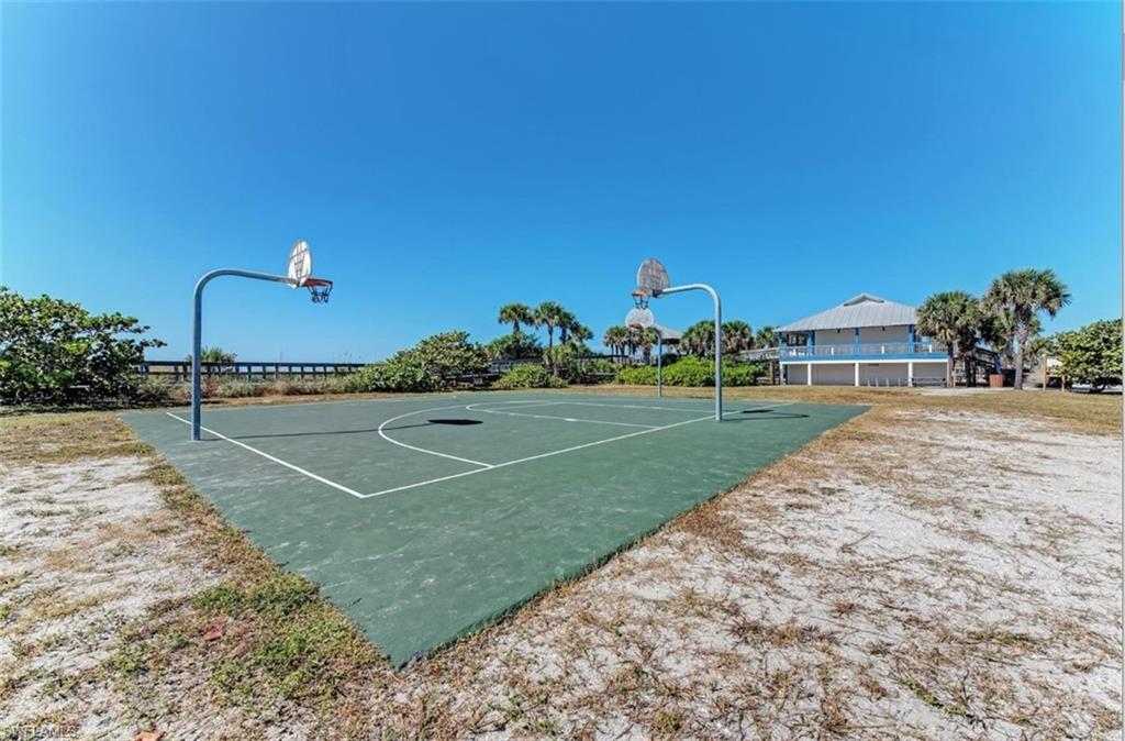 15649 Aqua Cir Property Photo 13