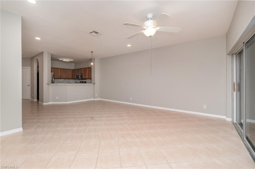 8107 Pacific Beach Dr Property Photo 11