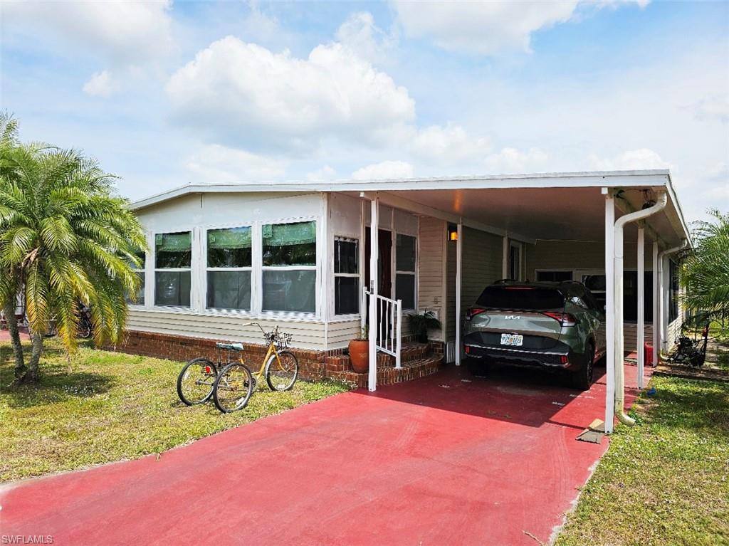 94 Poinsettia Dr Property Photo