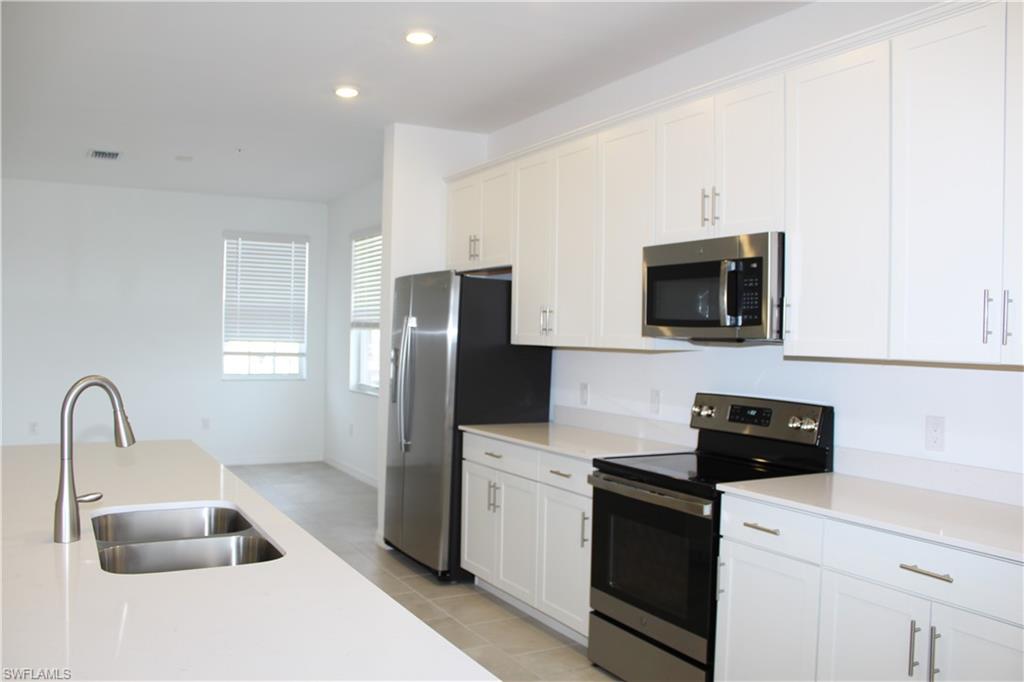 5686 Melbourne Ct # 7321 Property Photo 3