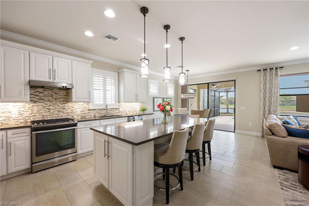 7128 Lily Way Property Photo 3