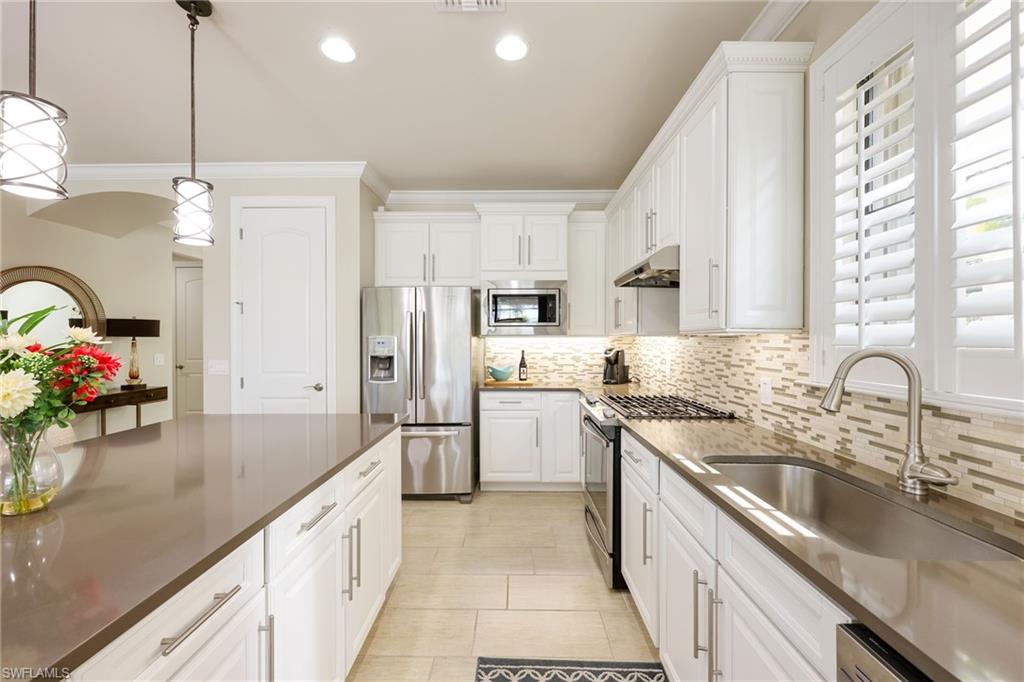 7128 Lily Way Property Photo 7