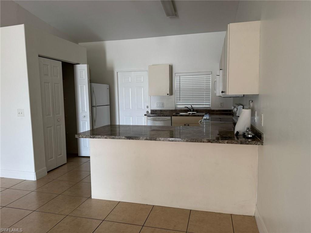 3826 Sw 8th Pl Property Photo 4