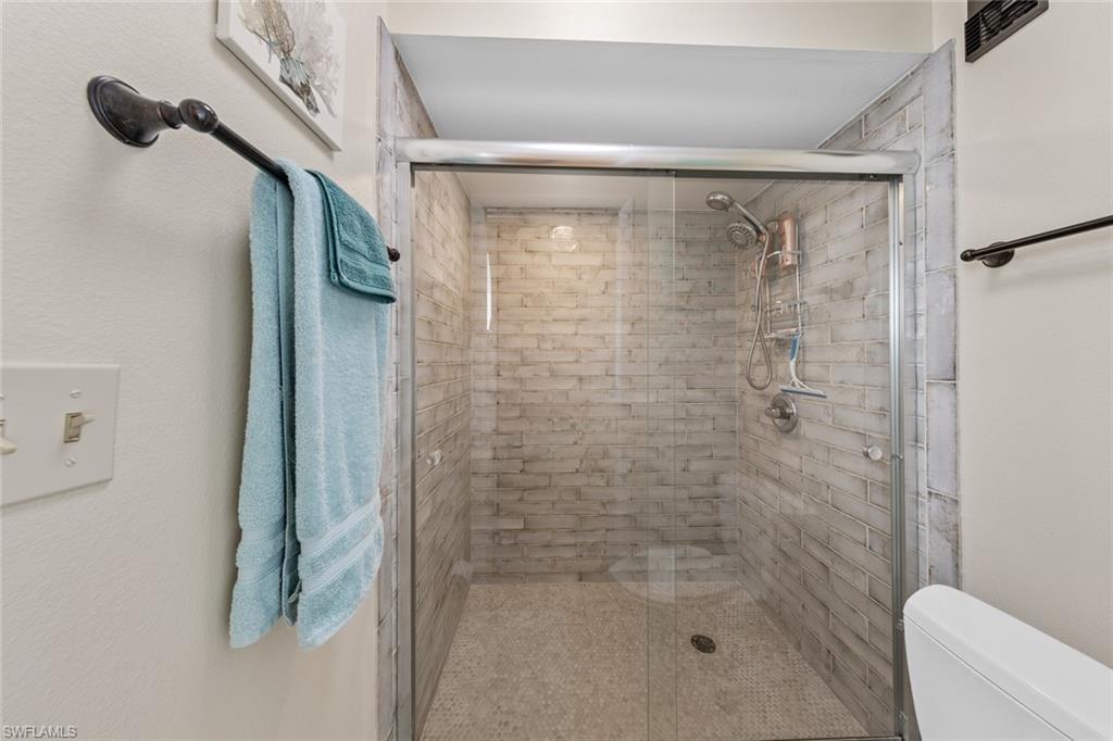 9623 Eaton Gardens Ln # 105 Property Photo 17