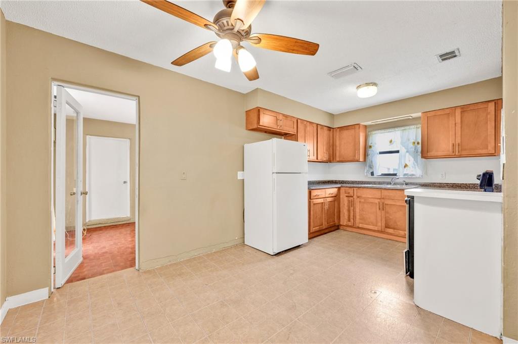 2971 Montclaire Ave Property Photo 4