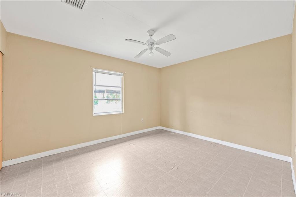 2971 Montclaire Ave Property Photo 13