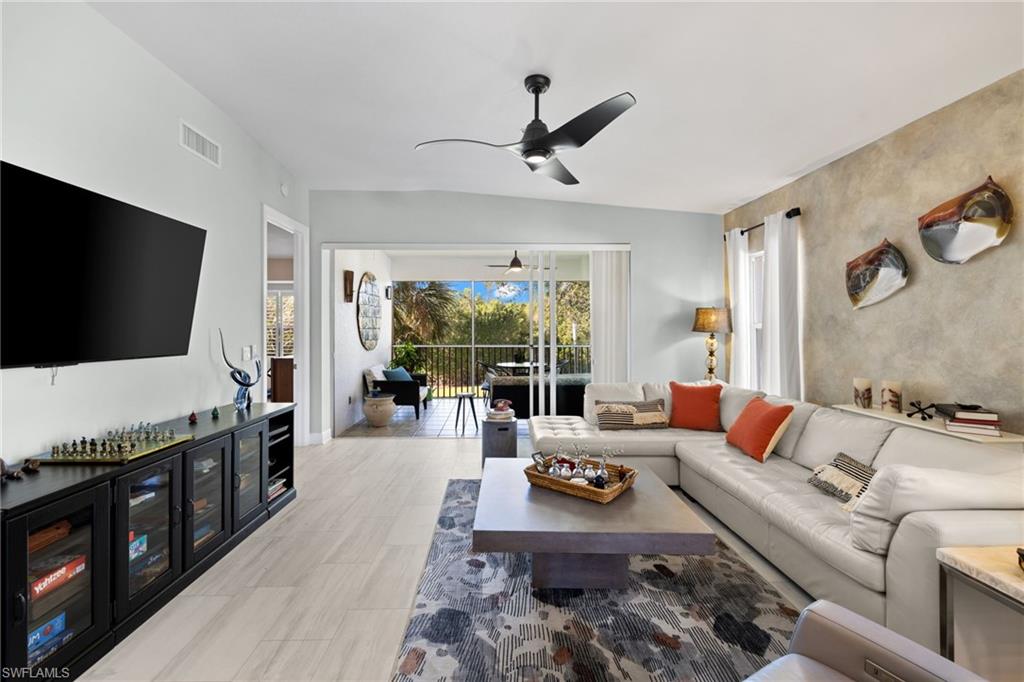 4700 Yacht Harbor Dr # 623 Property Photo 3