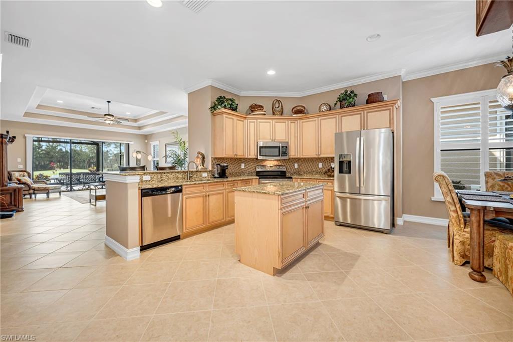 7523 Moorgate Point Way Property Photo 7