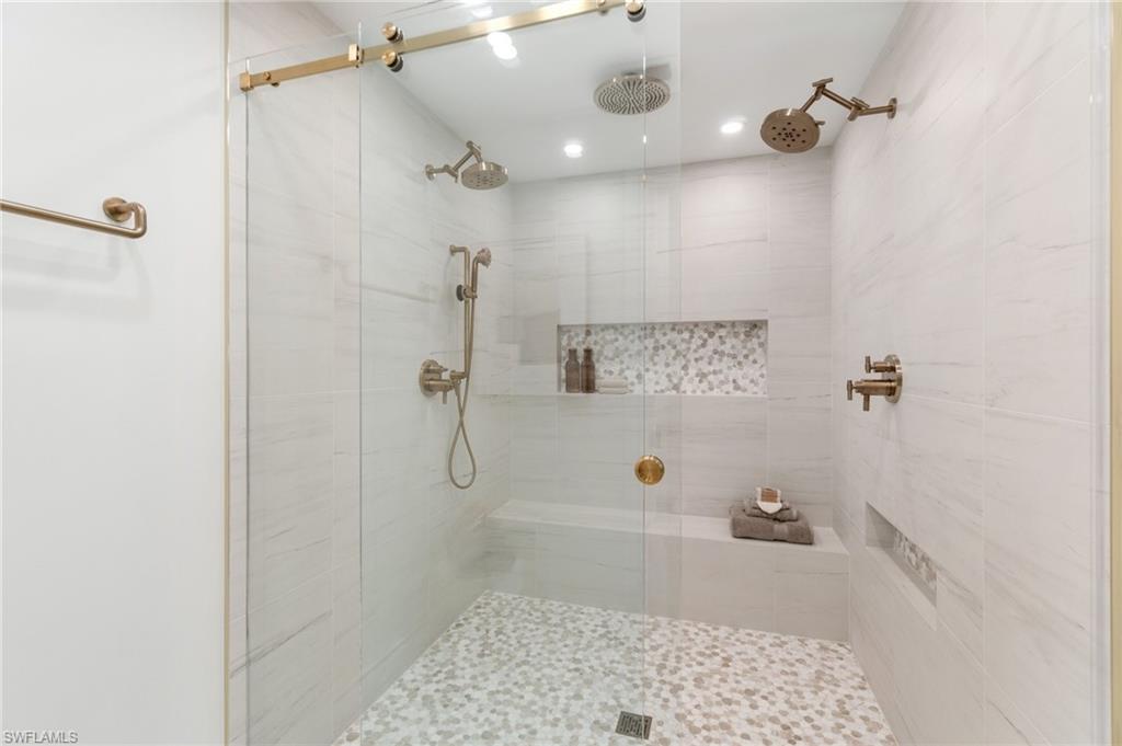 6804 Sand Pointe Cir Property Photo 32