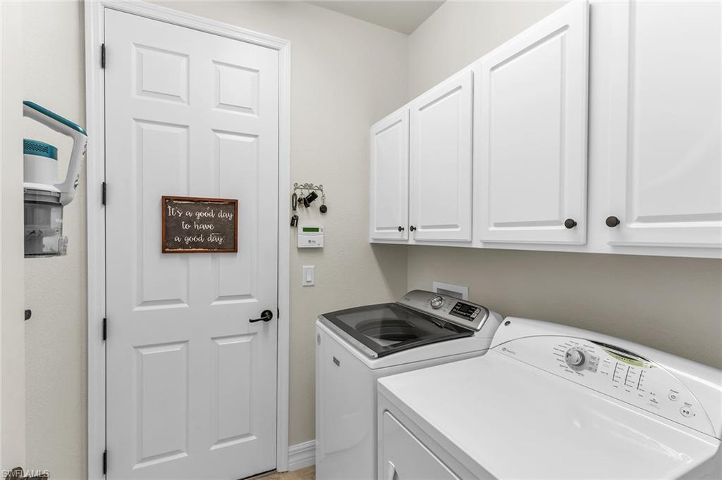 2938 Aviamar Cir Property Photo 19