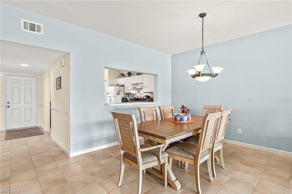 550 Saratoga Cir # E104 Property Photo 9