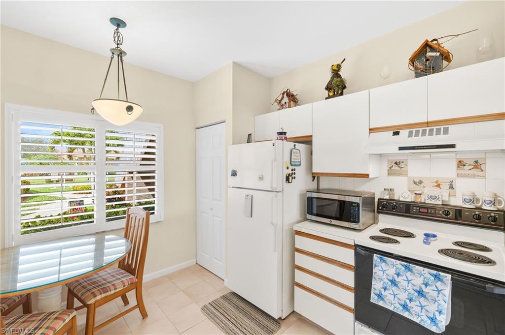550 Saratoga Cir # E104 Property Photo 14