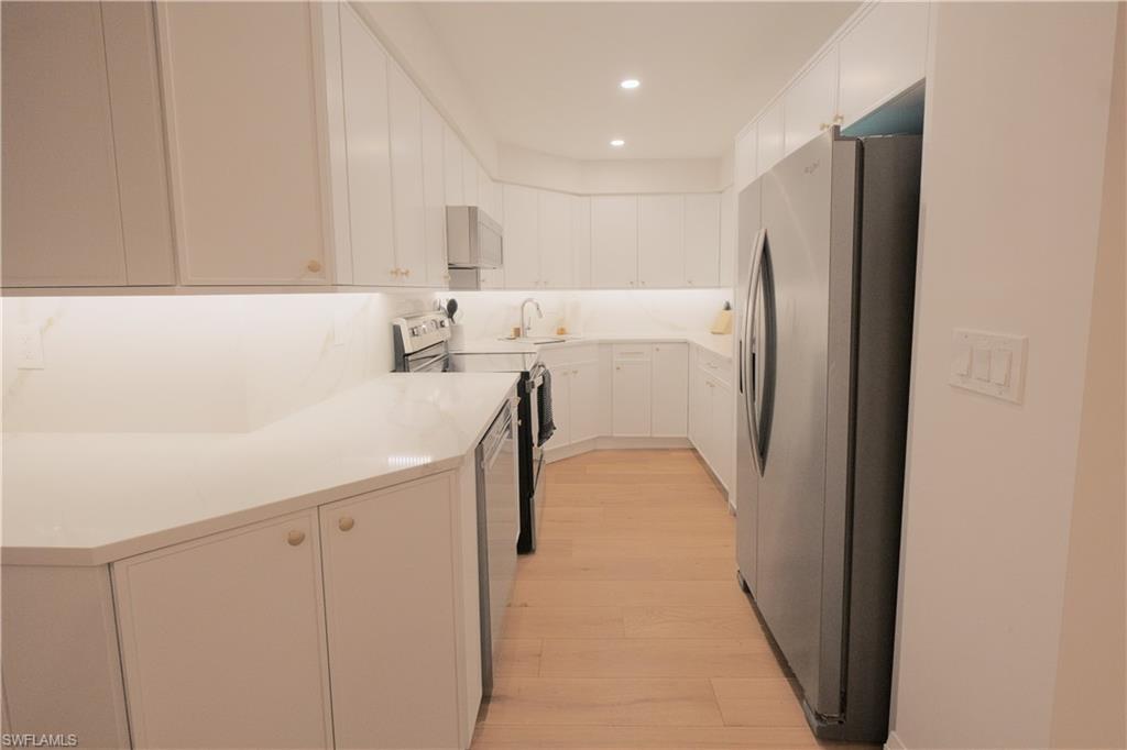 4005 Gulf Shore Blvd N # 1105 Property Photo 13