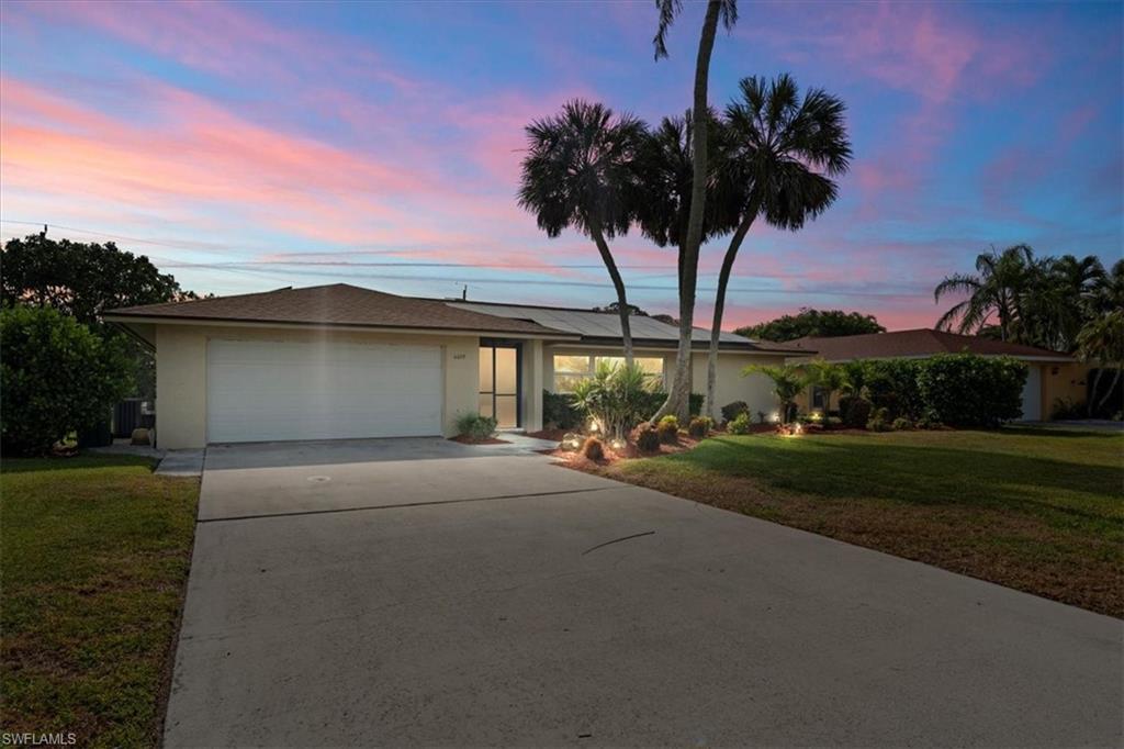 4419 Lakewood Blvd Property Photo