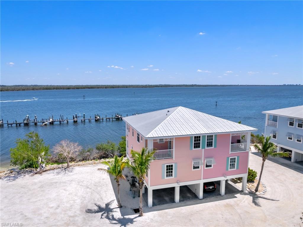 4581 Redfish Point Rd Property Photo 4