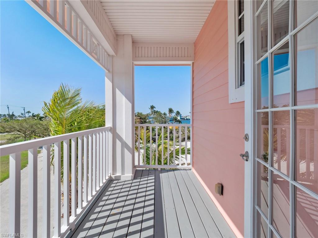 4581 Redfish Point Rd Property Photo 36
