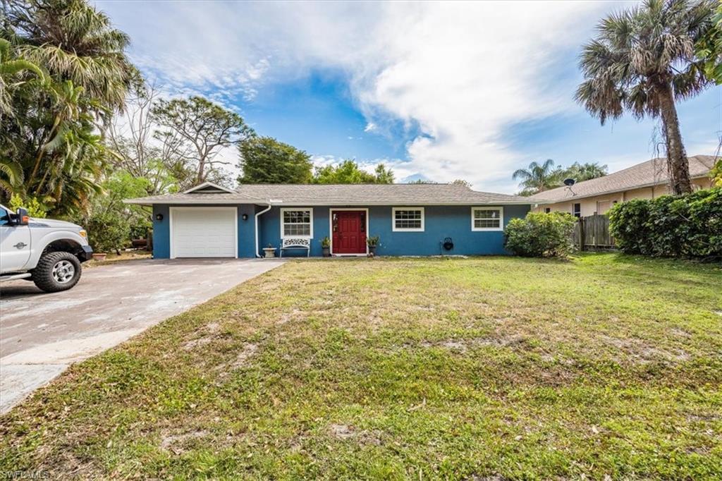 27111 Edgewood St Property Photo 1