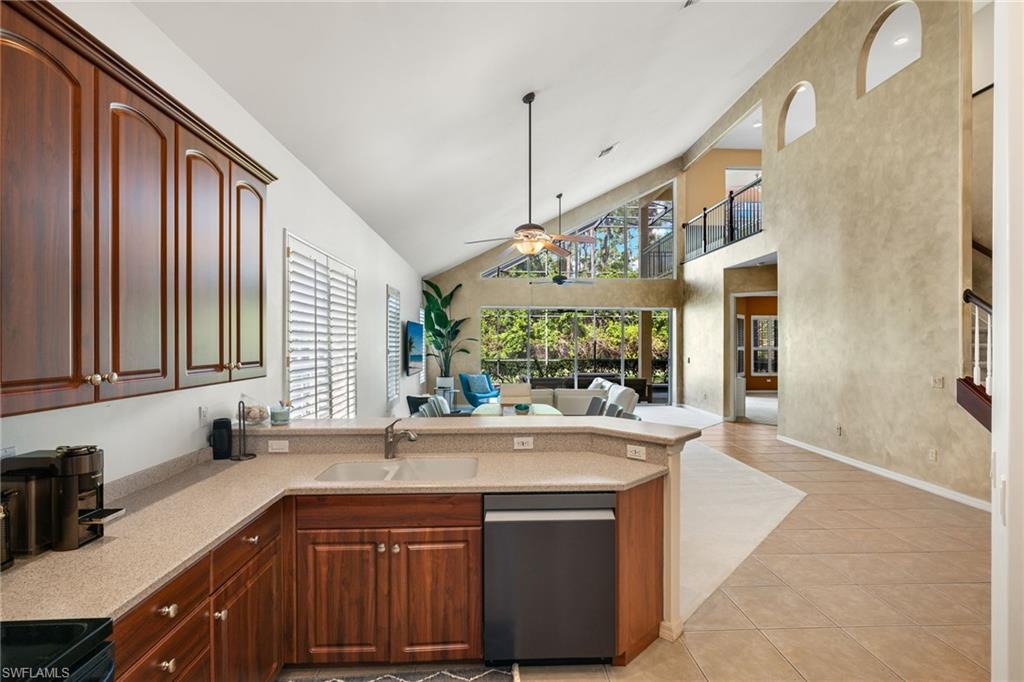 6055 Shallows Way Property Photo 4