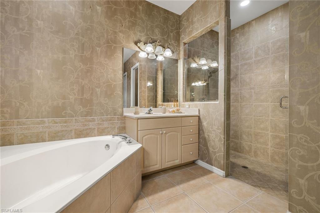 6055 Shallows Way Property Photo 14