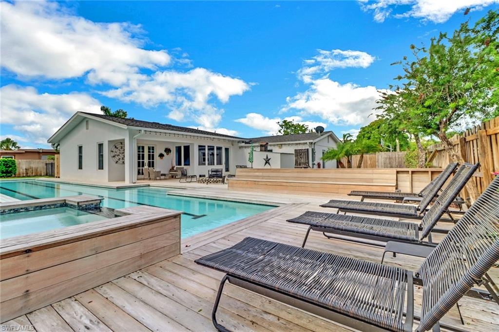 160 Coral Vine Dr Property Photo 8