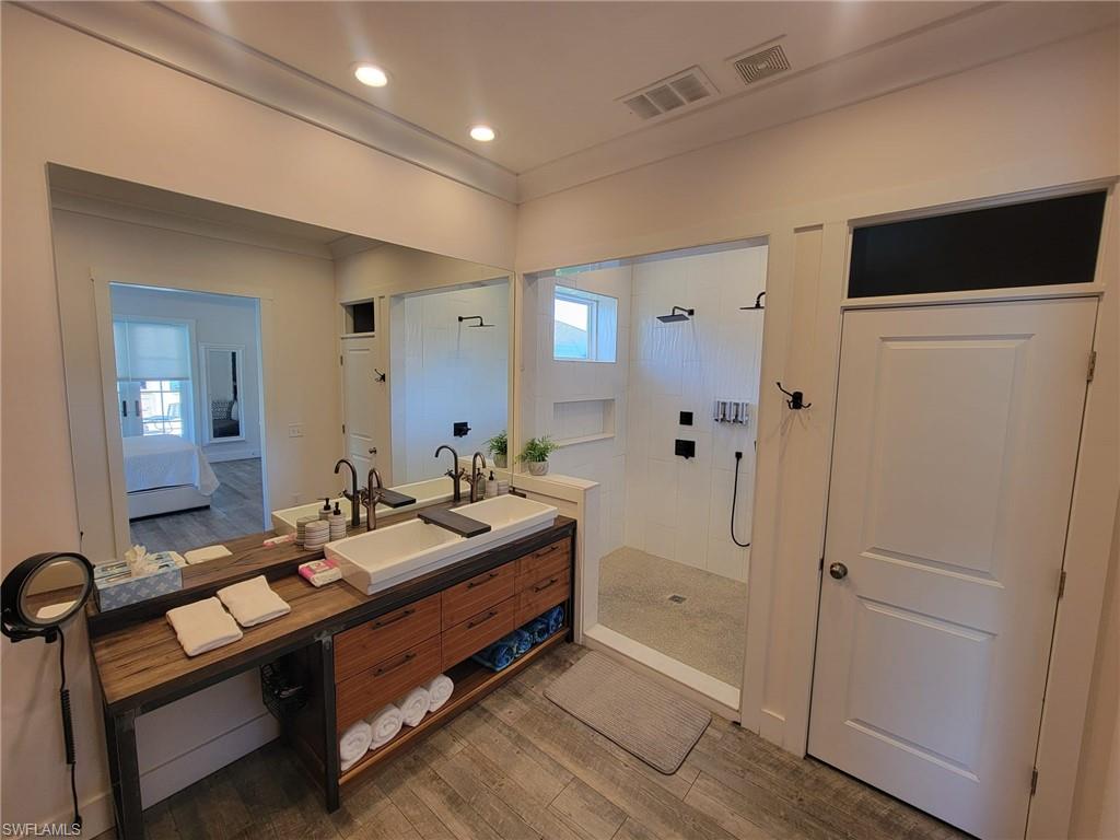 160 Coral Vine Dr Property Photo 28
