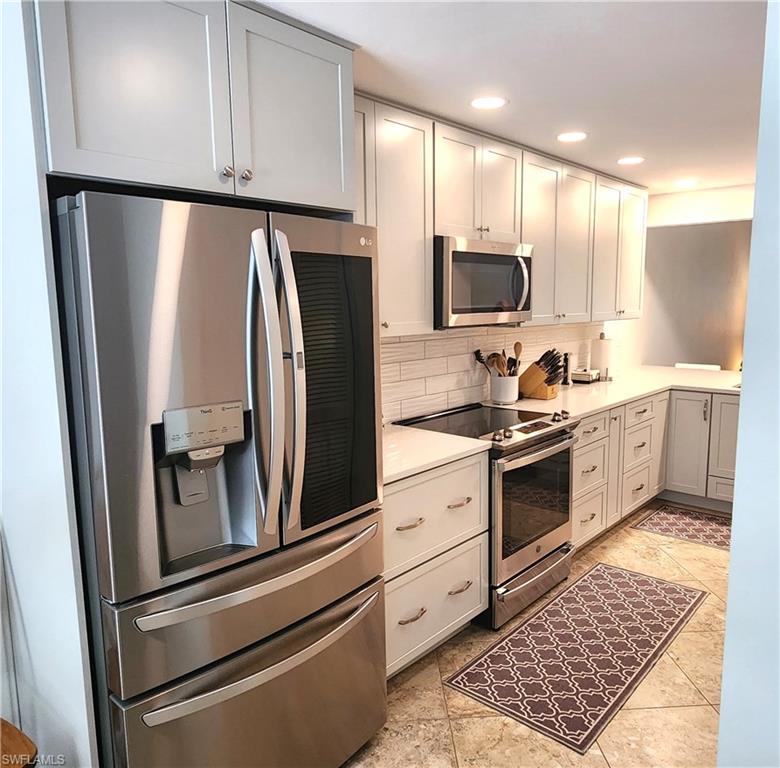 4211 Chantelle Dr # C203 Property Photo 2