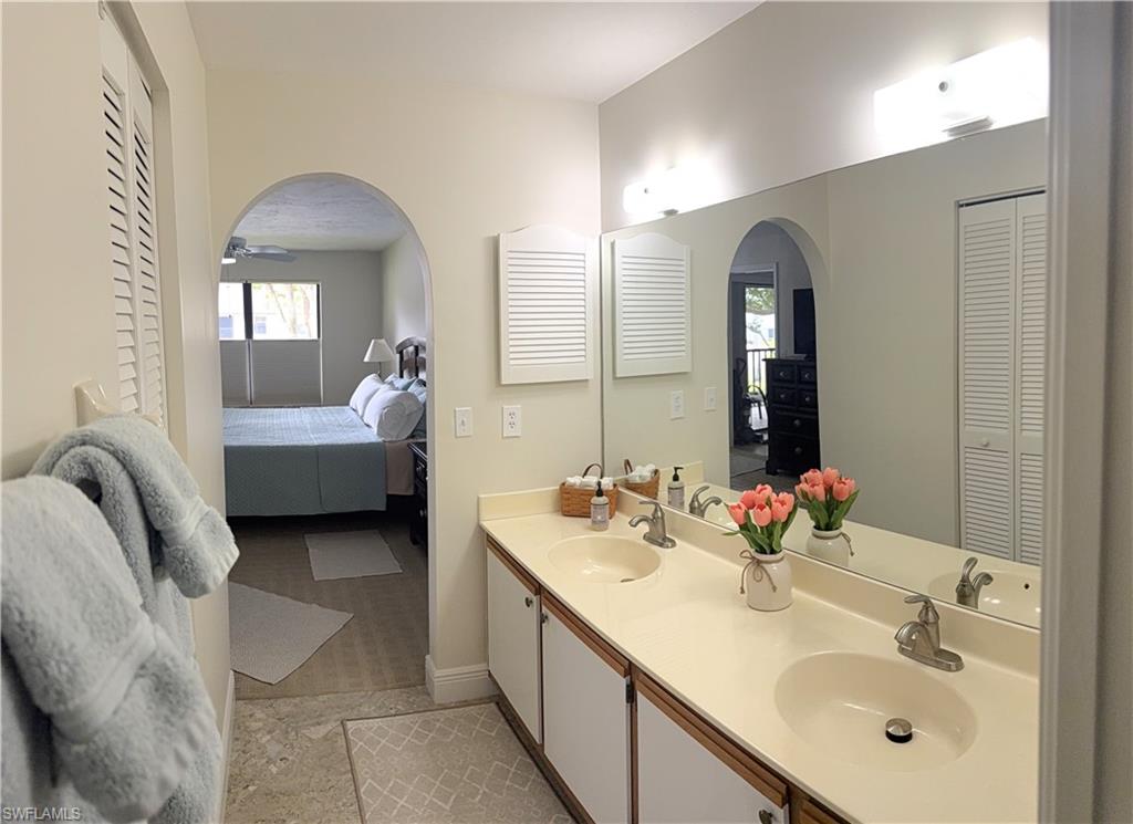 4211 Chantelle Dr # C203 Property Photo 21