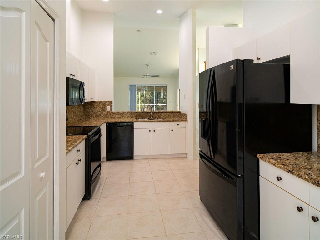 5347 Whitten Dr # 88 Property Photo 3