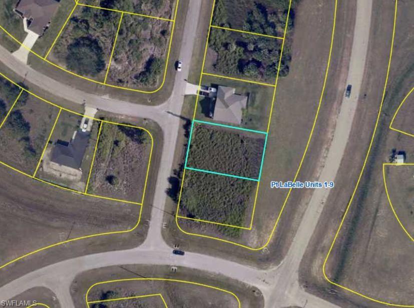 33935 Real Estate Listings Main Image