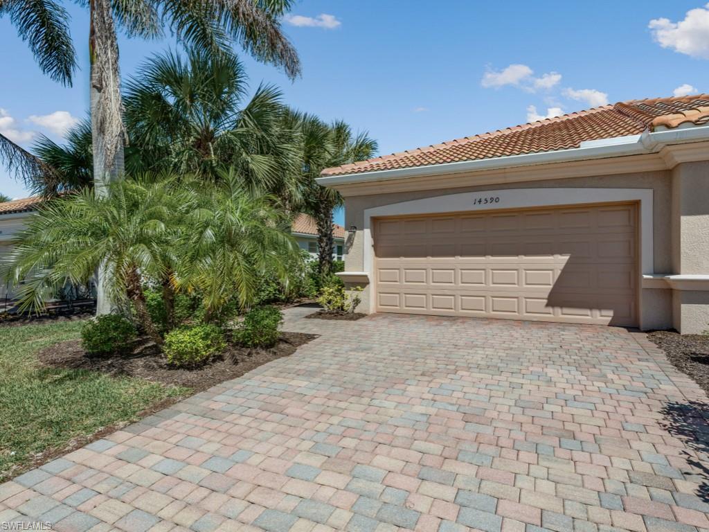 14590 Grapevine Dr Property Photo 4