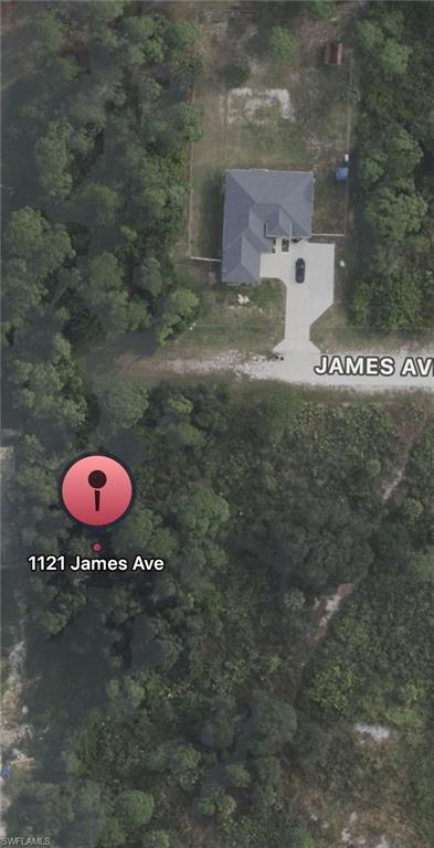 1121 James Ave Property Photo 5