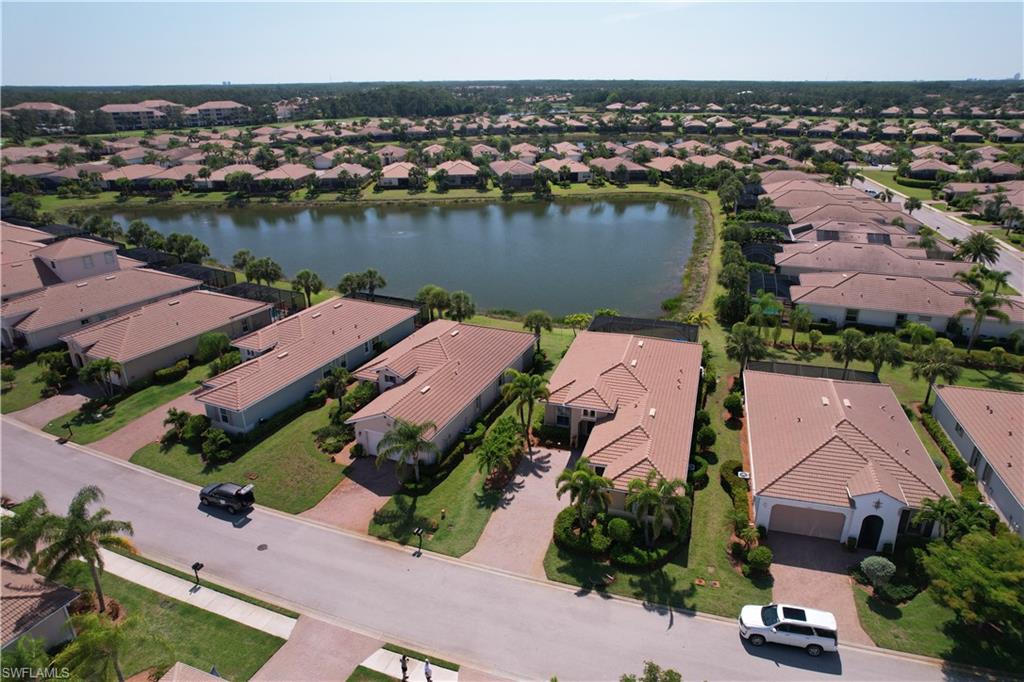 10621 Carena Cir Property Photo 2